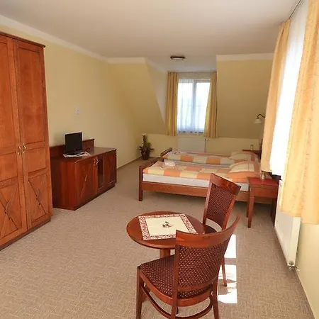 Ve Skalici Maison d'hôtes 3*