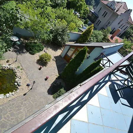 Guest house Ve Skalici 3*